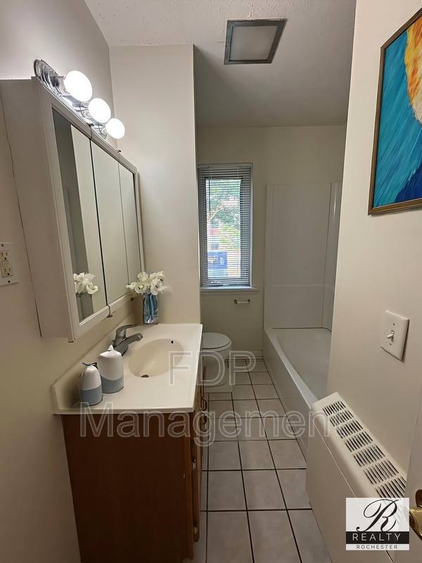 Apartment for rent at 610 E Ave #4, Rochester, NY 14607