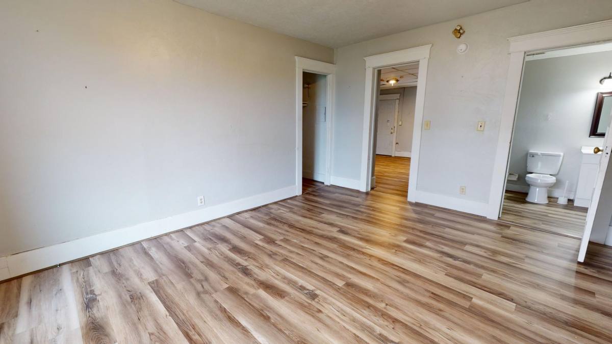 Apartment for rent at 124 Dale Ave, Willard, OH 44890