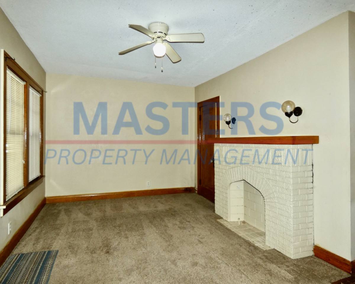 Apartment for rent at 1133 Parkside Blvd, Toledo, OH 43607