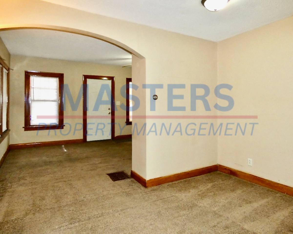 Apartment for rent at 1133 Parkside Blvd, Toledo, OH 43607