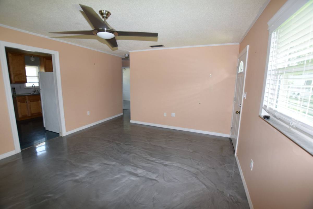 House for rent at 305 W Hancock St, Lakeland, FL 33803