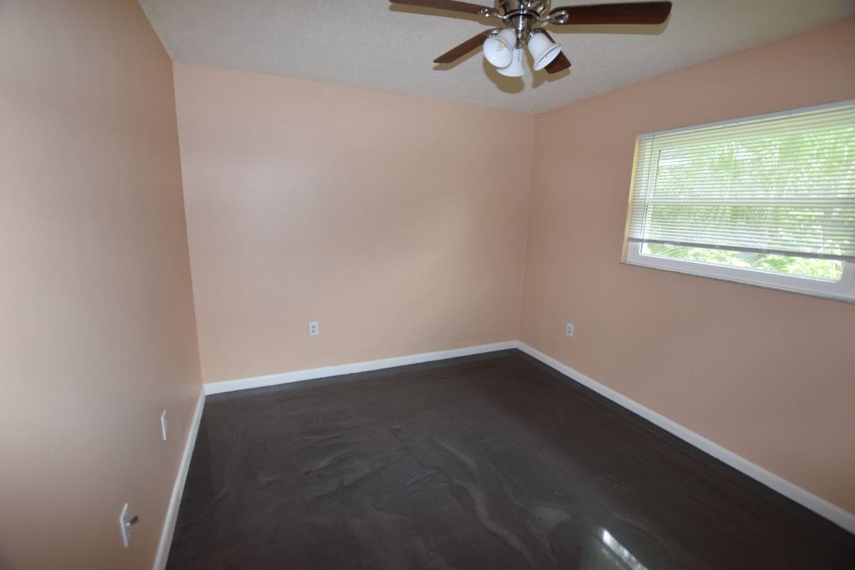 House for rent at 305 W Hancock St, Lakeland, FL 33803