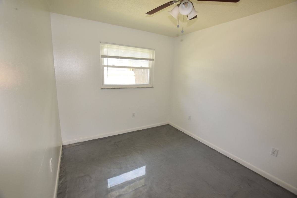 House for rent at 305 W Hancock St, Lakeland, FL 33803