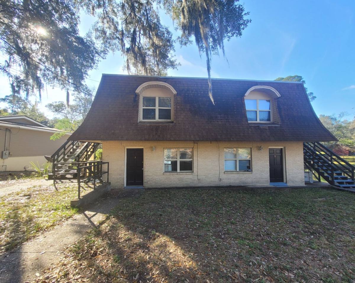 Apartment for rent at 6567 Park Ave, Milton, FL 32570