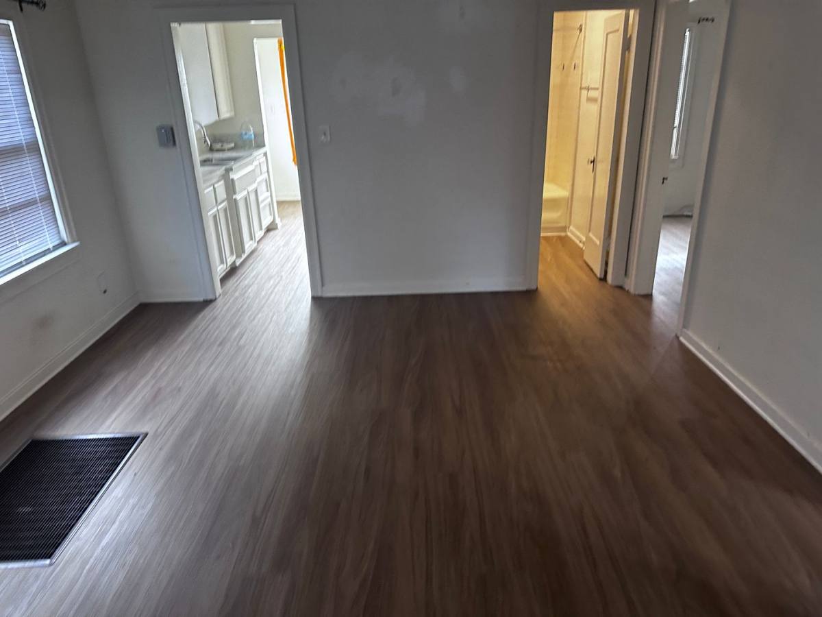 Apartment for rent at 119 & 121 Flower, Bakersfield, CA 93305