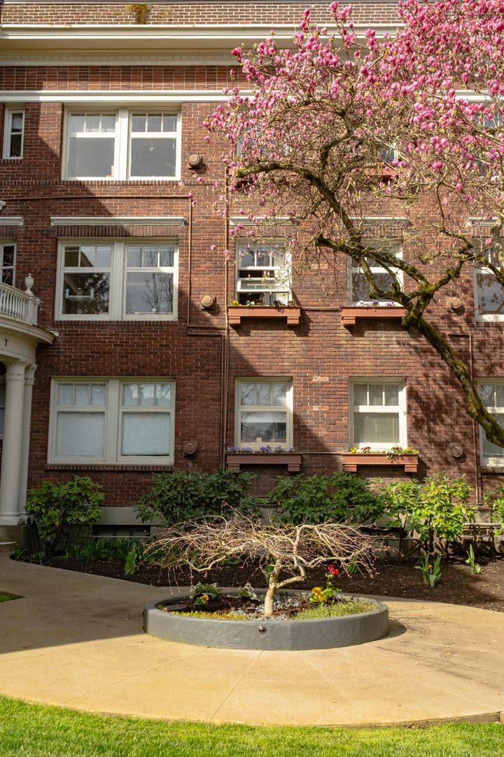 Apartment for rent at 2170 NE Hancock St, Portland, OR 97212