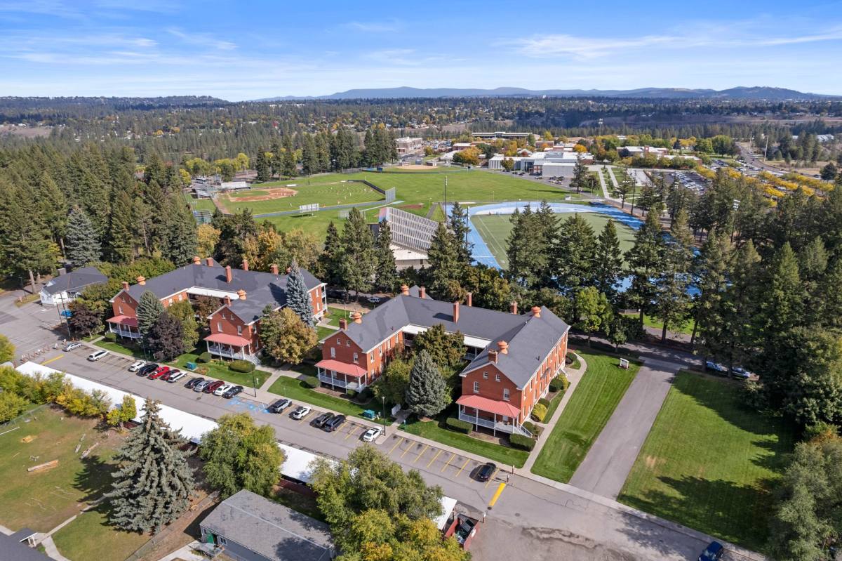 Apartment for rent at 3915 W Randolph Rd, Spokane, WA 99224