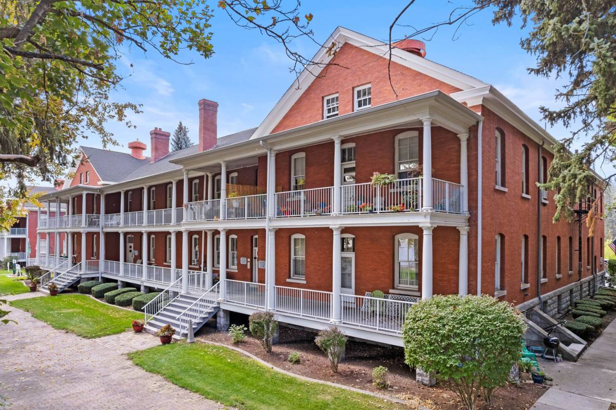Apartment for rent at 3915 W Randolph Rd, Spokane, WA 99224