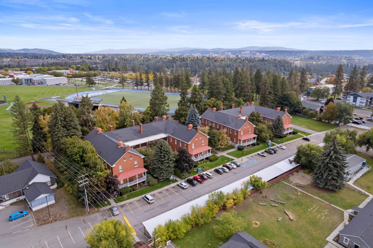 Apartment for rent at 3915 W Randolph Rd, Spokane, WA 99224