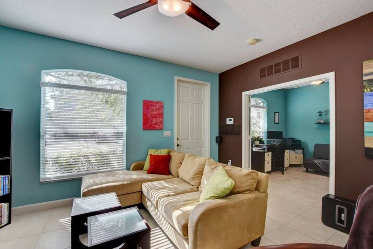 Apartment for rent at 4616 Villas Santorini Dr, Lake Worth, FL 33461