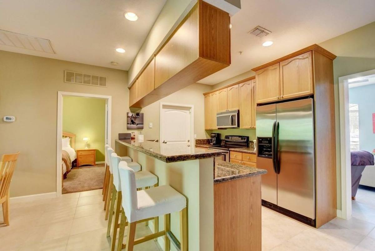 Apartment for rent at 4616 Villas Santorini Dr, Lake Worth, FL 33461
