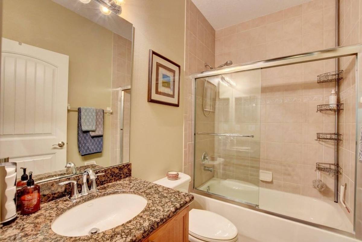 Apartment for rent at 4616 Villas Santorini Dr, Lake Worth, FL 33461