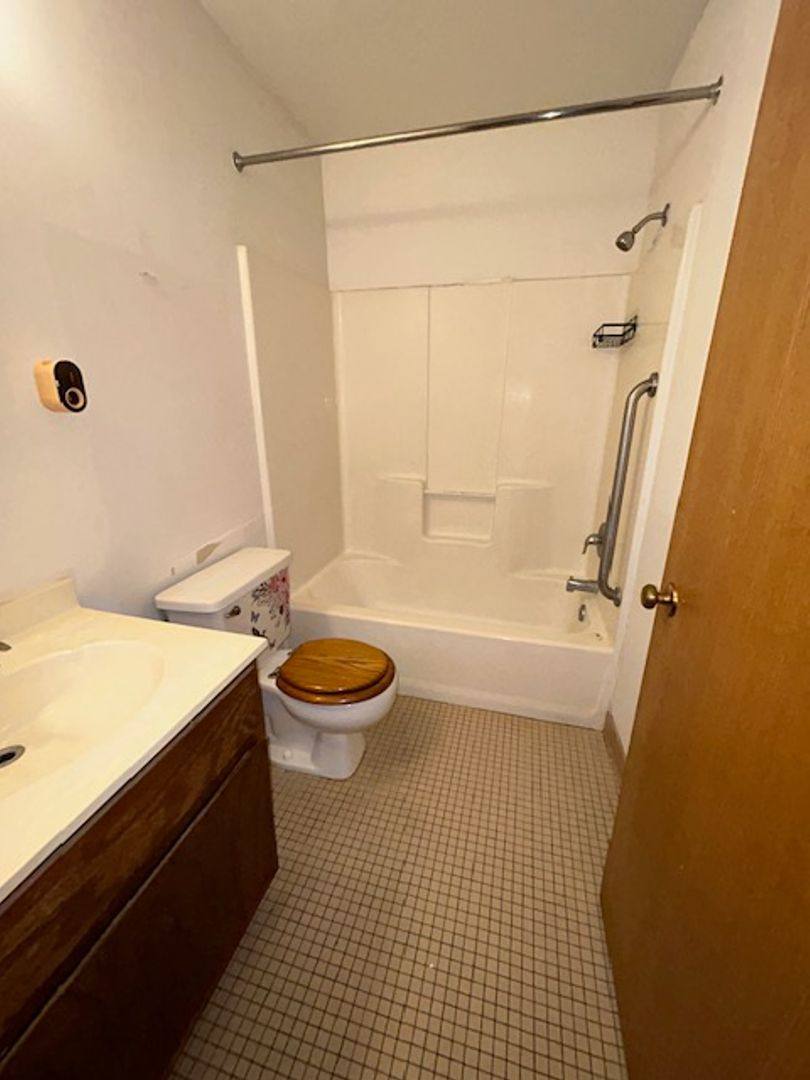 Apartment for rent at 120 Maine Ave, Adrian, MN 56110