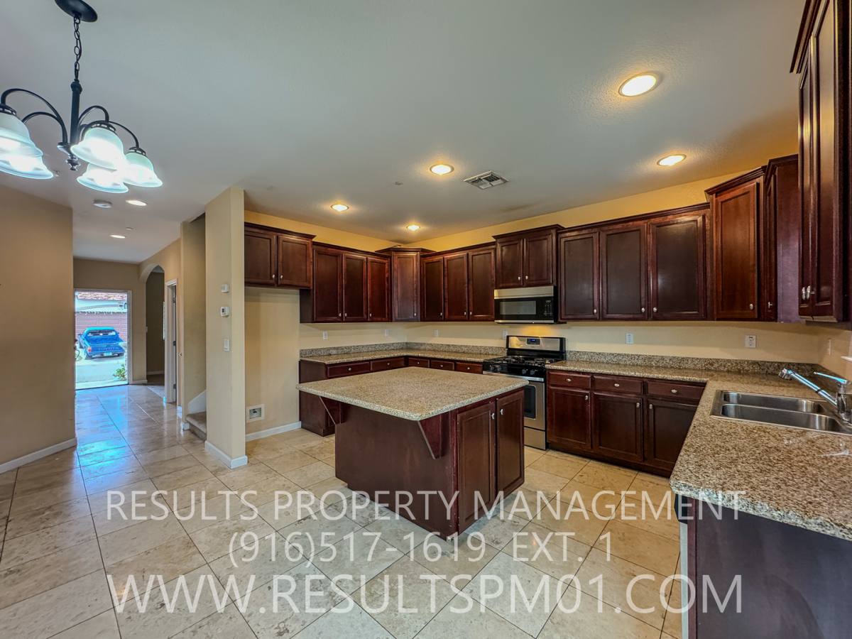 House for rent at 9121 Echo Point Place, Orangevale, CA 95662