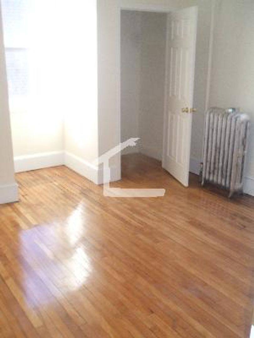 House for rent at 312 St Paul #2B, Brookline, MA 02446