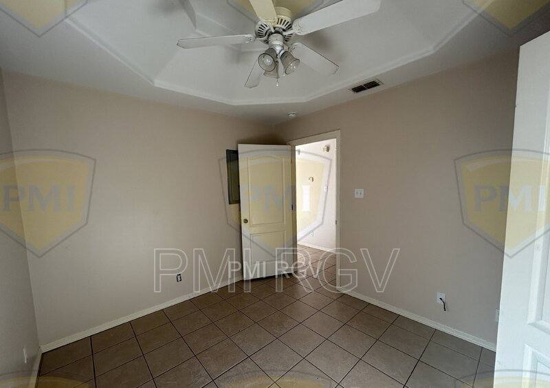 Apartment for rent at 604 Horizon Peak, Edinburg, TX 78539