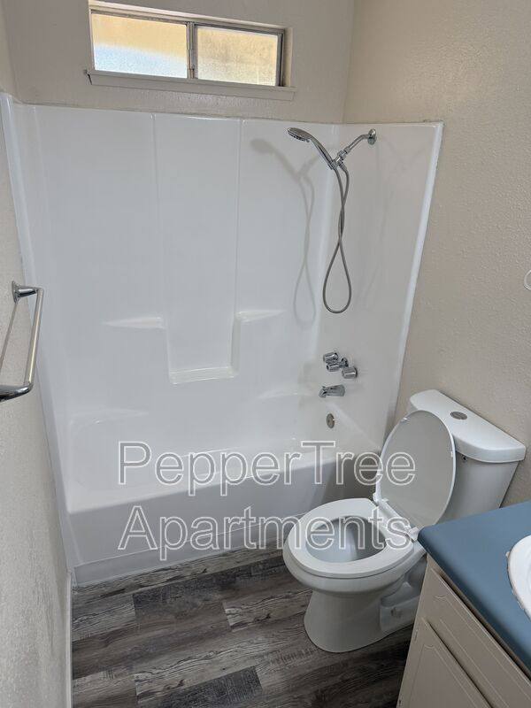 Apartment for rent at 760 E Elm Ave #A, Coalinga, CA 93210