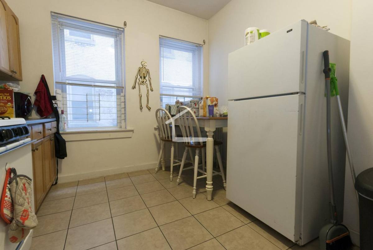 House for rent at 36 Brighton Ave #2B, Allston, MA 02134