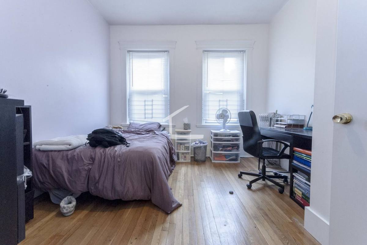 House for rent at 36 Brighton Ave #2B, Allston, MA 02134