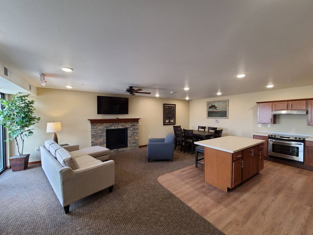 Apartment for rent at 1488 42nd Ave, Alexandria, MN 56308