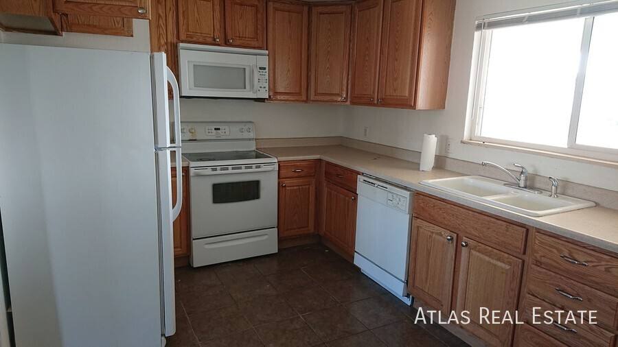 Apartment for rent at 910 Bishop Court #B, Castle Rock, CO 80104