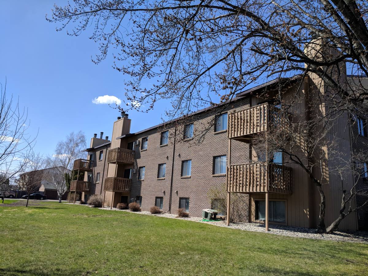 Apartment for rent at 2709 & 2731 15th St S, Fargo, ND 58103