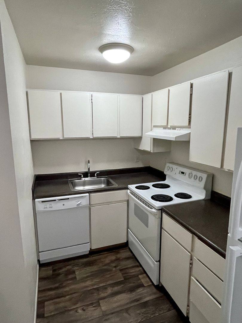 Apartment for rent at 250 S 900 E, Salt Lake City, UT 84102