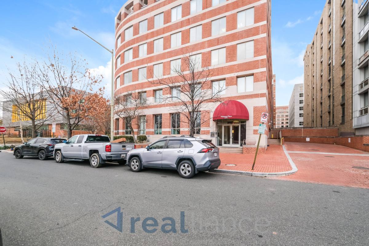 Condo for rent at 1275 25th St NW #602, Washington, DC 20037