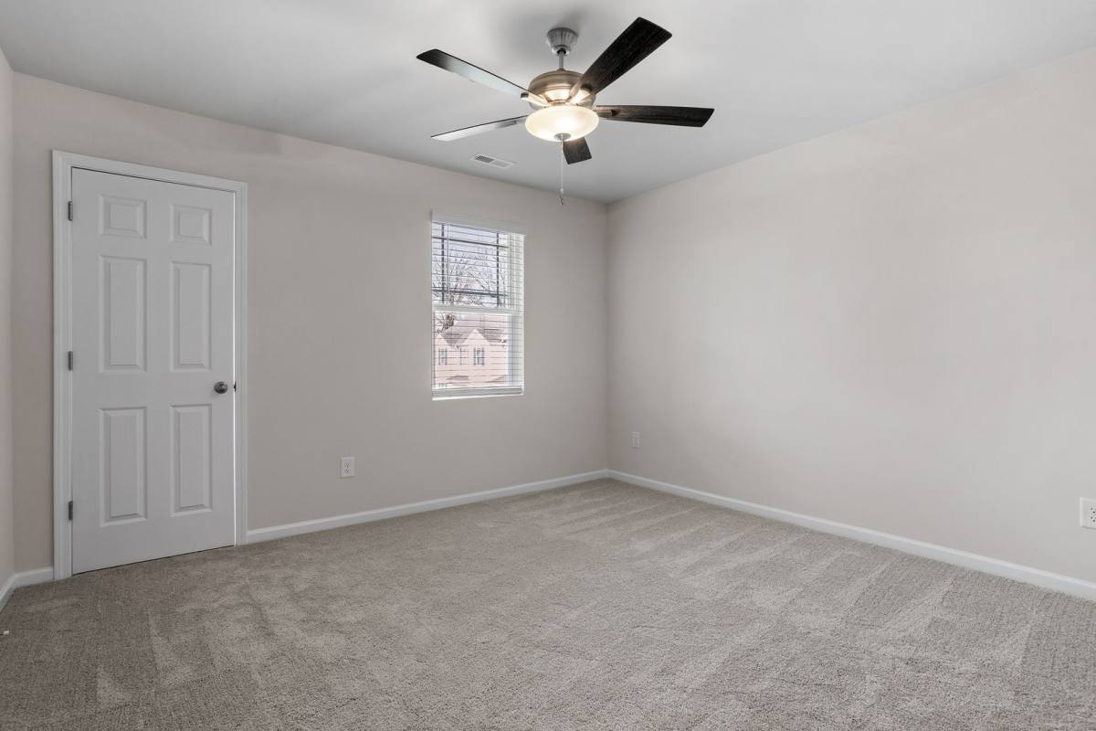 Townhouse for rent at 1043 Peony Lane, Youngsville, NC 27596