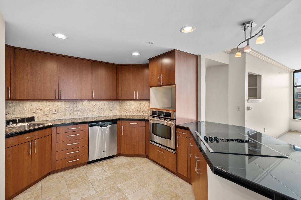 Condo for rent at 8100 E Union Ave, Denver, CO 80237