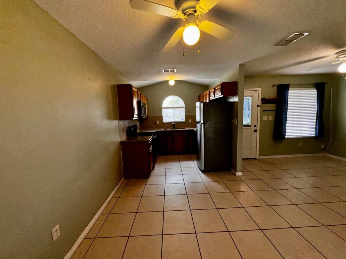 Townhouse for rent at 6741 Magnolia Pointe Circle, Orlando, FL 32810