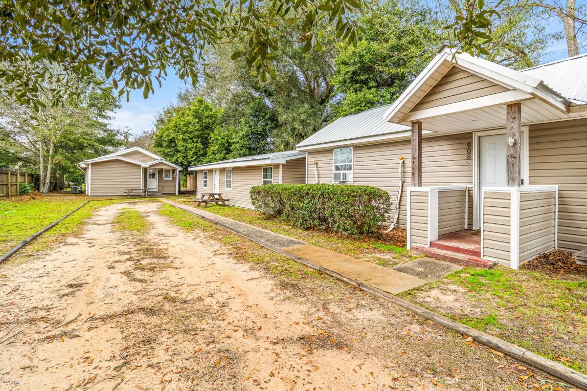 Apartment for rent at 908 N 57th Ave, Pensacola, FL 32506