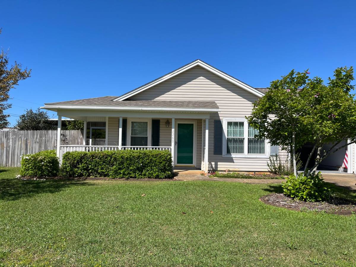 House for rent at 2260 Estate Circle, Navarre, FL 32566