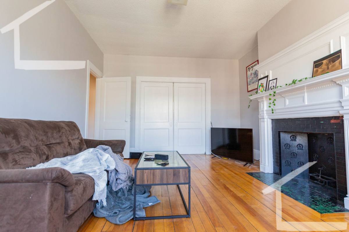 Apartment for rent at 16 Glenville Ave #4, Allston, MA 02134