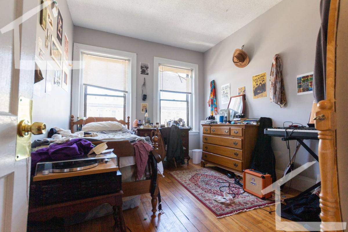 Apartment for rent at 16 Glenville Ave #4, Allston, MA 02134