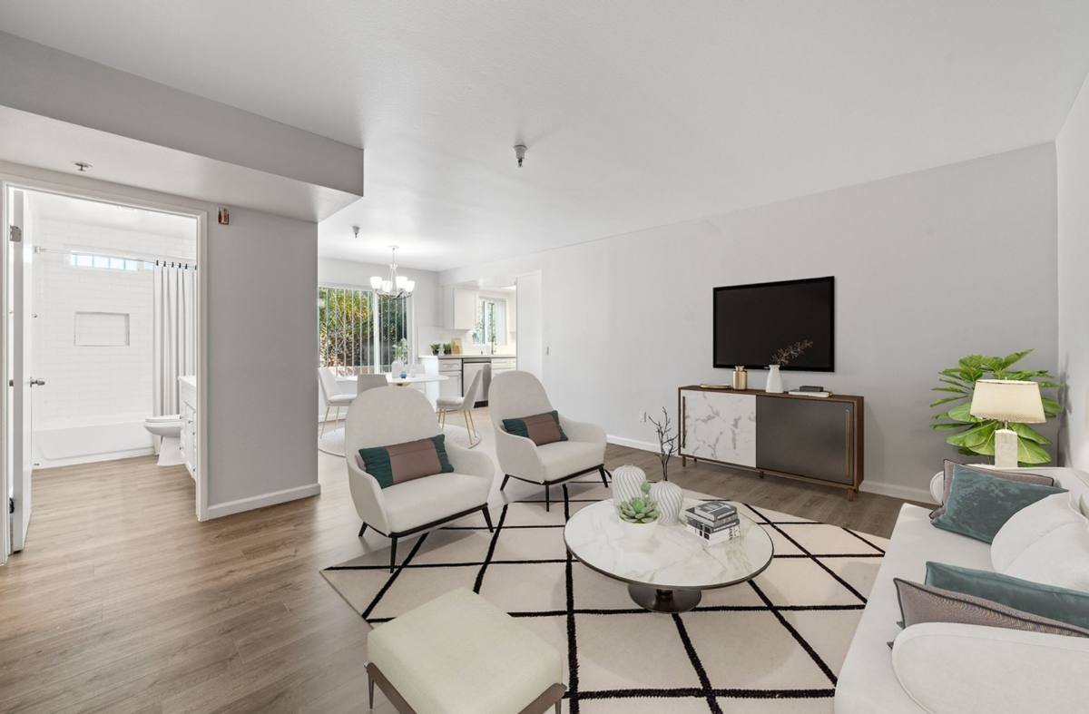 Apartment for rent at 615 N Juanita Ave, Los Angeles, CA 90004