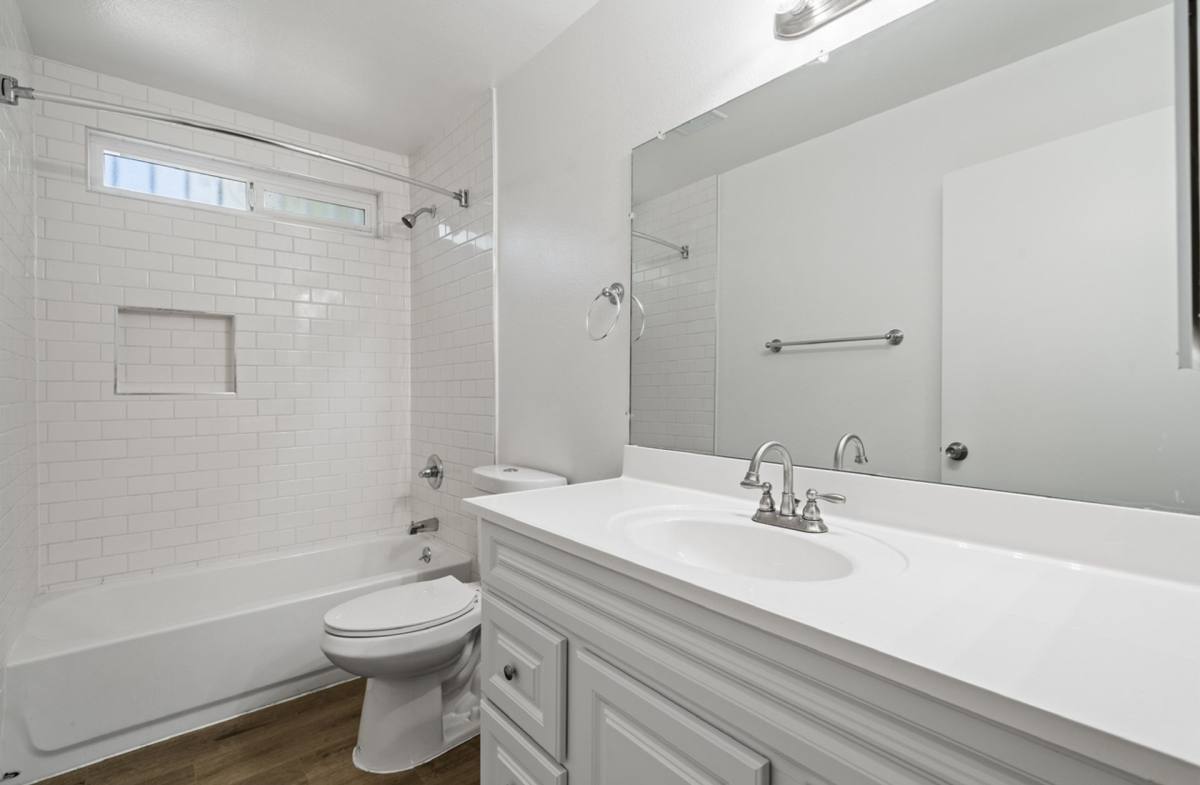 Apartment for rent at 615 N Juanita Ave, Los Angeles, CA 90004