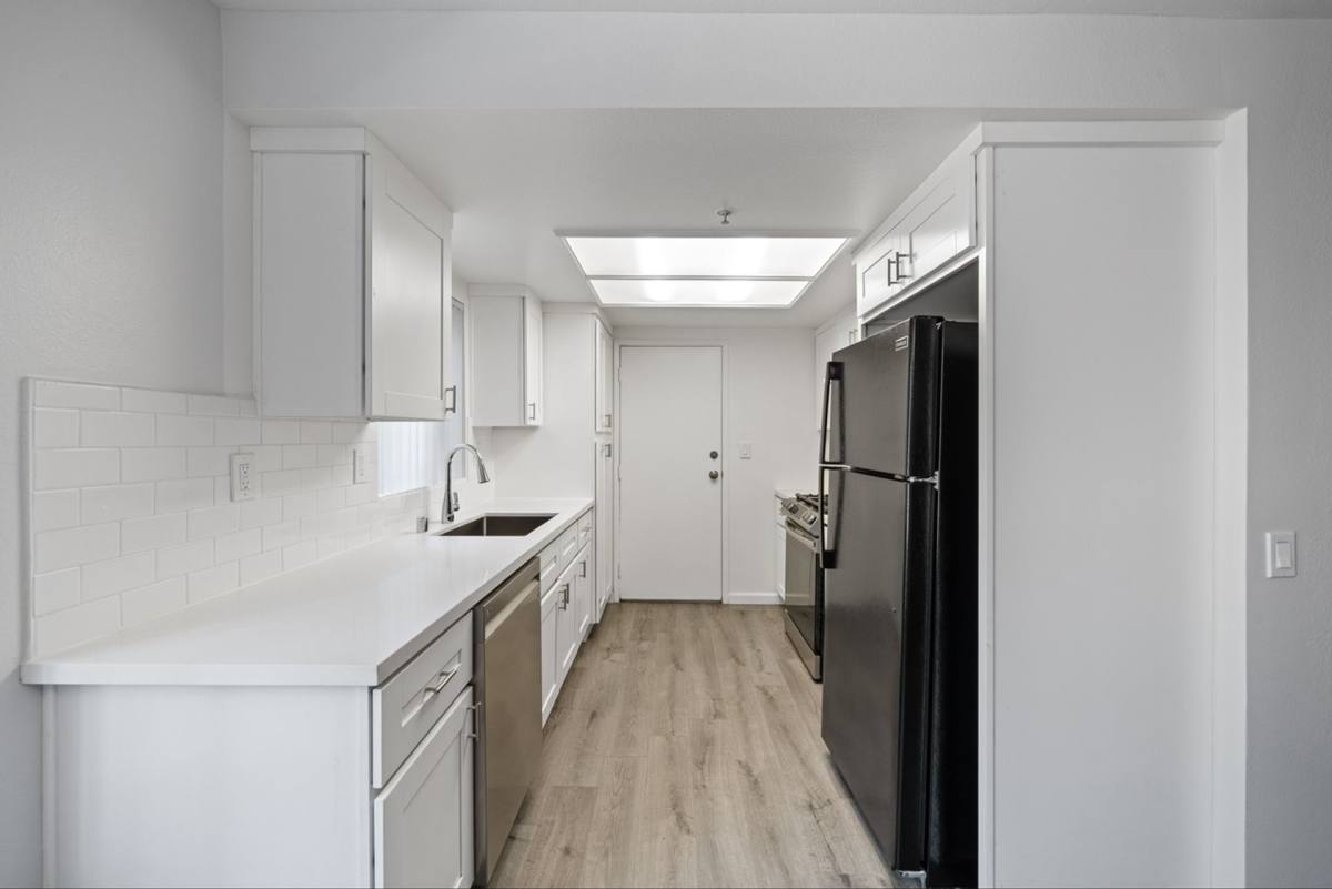 Apartment for rent at 615 N Juanita Ave, Los Angeles, CA 90004