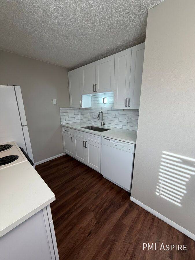 Apartment for rent at 1065 Saulsbury St #101, Denver, CO 80214