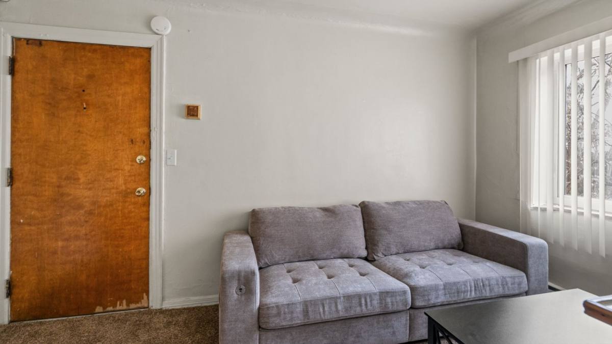 Apartment for rent at 415 Volkert Place, Cincinnati, OH 45219
