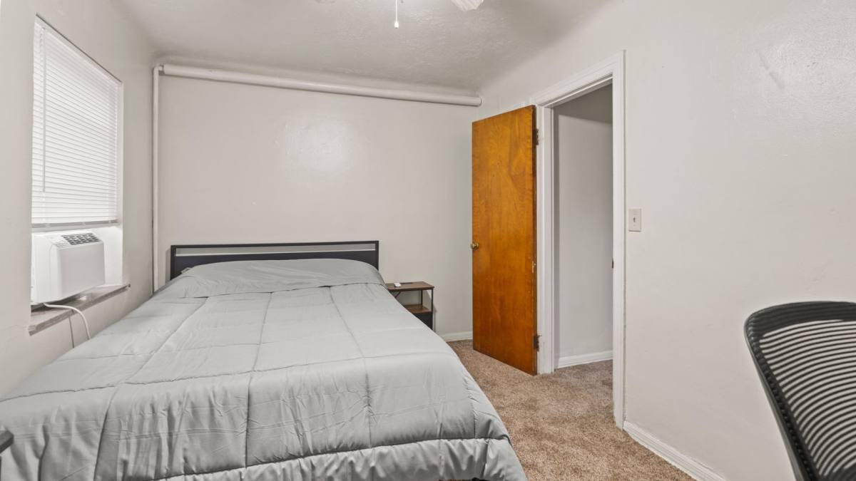 Apartment for rent at 415 Volkert Place, Cincinnati, OH 45219