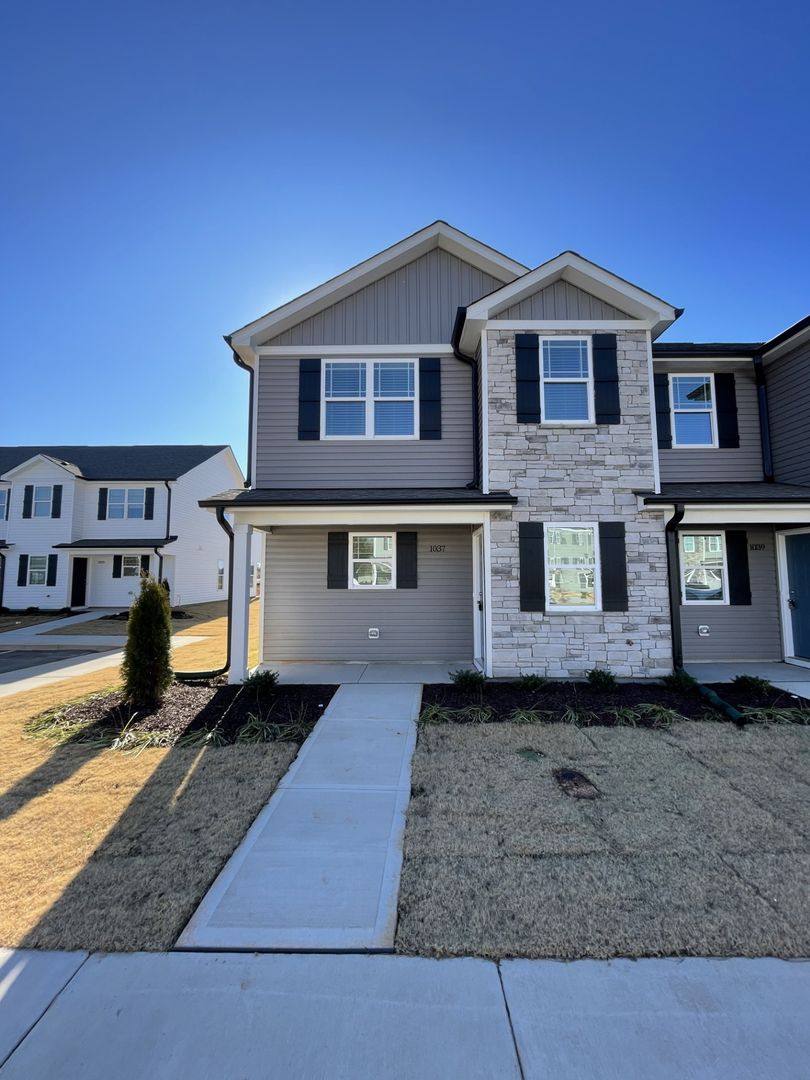 Townhouse for rent at 1037 Peony Lane, Youngsville, NC 27596