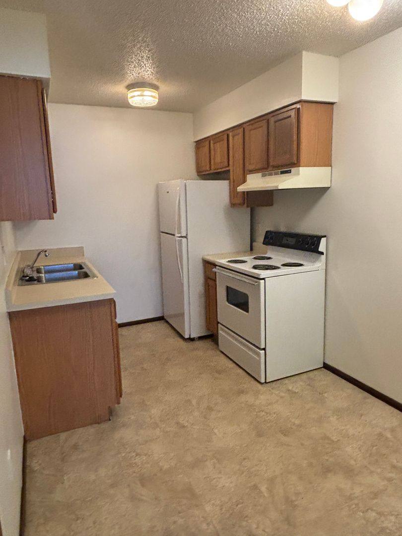 Apartment for rent at 920 E Burlington St, Iowa City, IA 52240