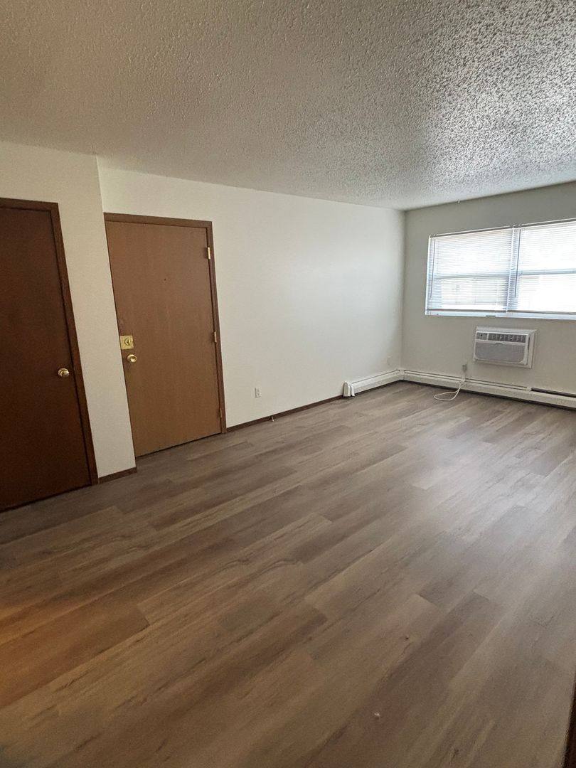 Apartment for rent at 920 E Burlington St, Iowa City, IA 52240