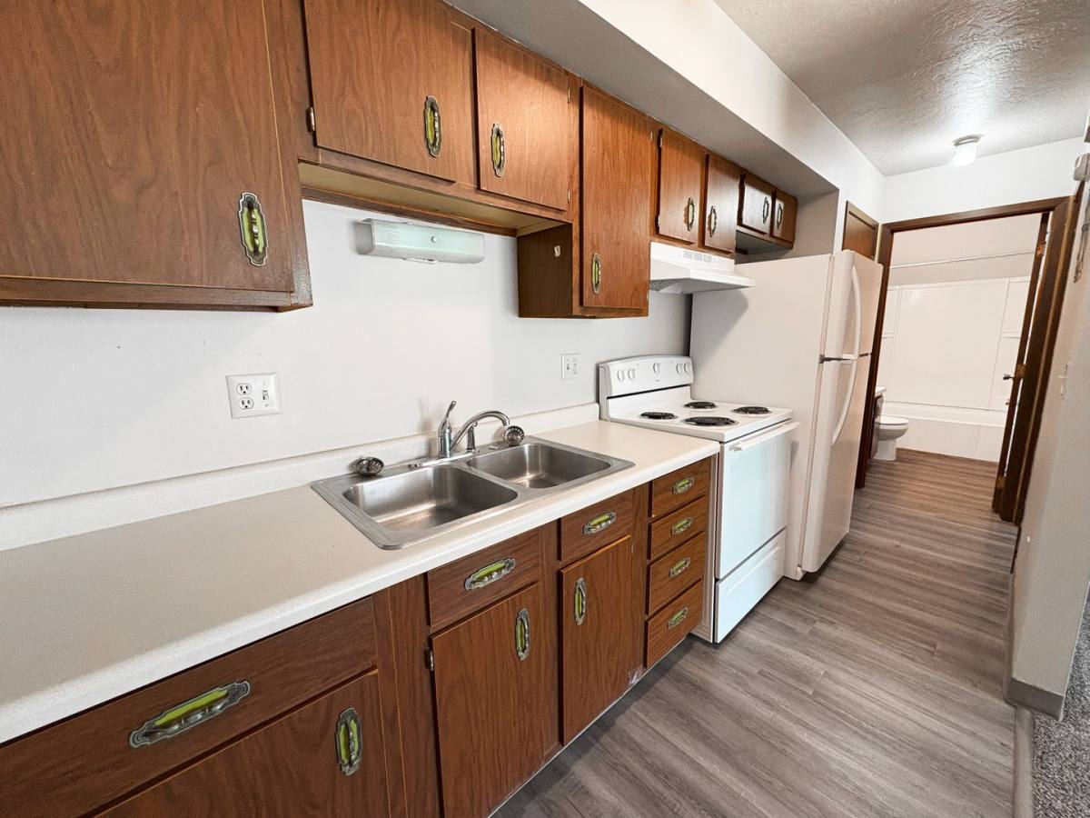 Apartment for rent at 2015 8th St NW, Minot, ND 58703
