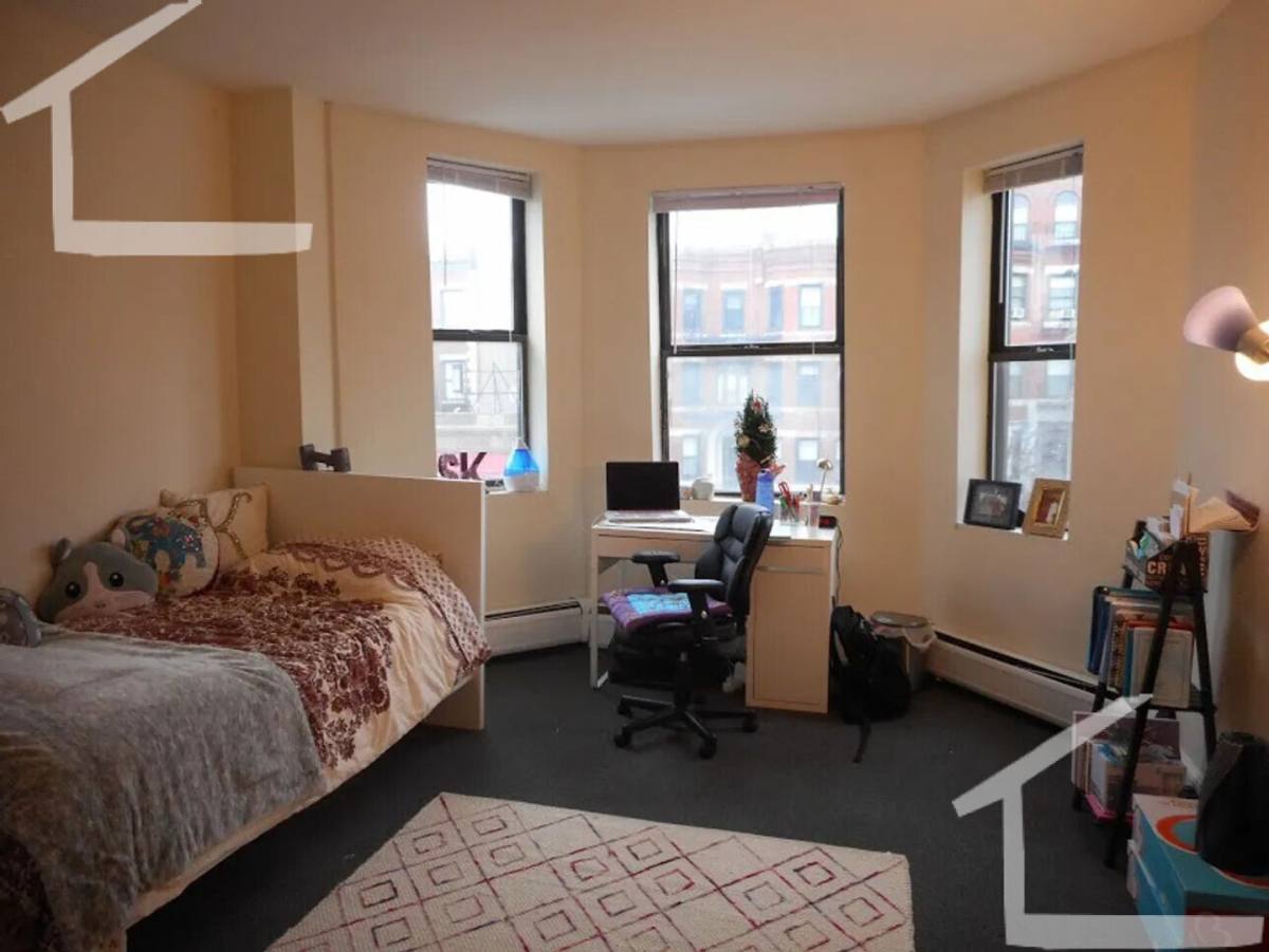 Apartment for rent at 842 Beacon St #4, Boston, MA 02215