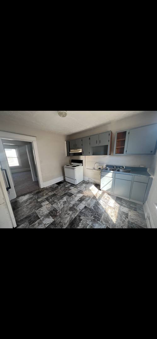 Apartment for rent at 2125 Orange Ave NW, Roanoke, VA 24017