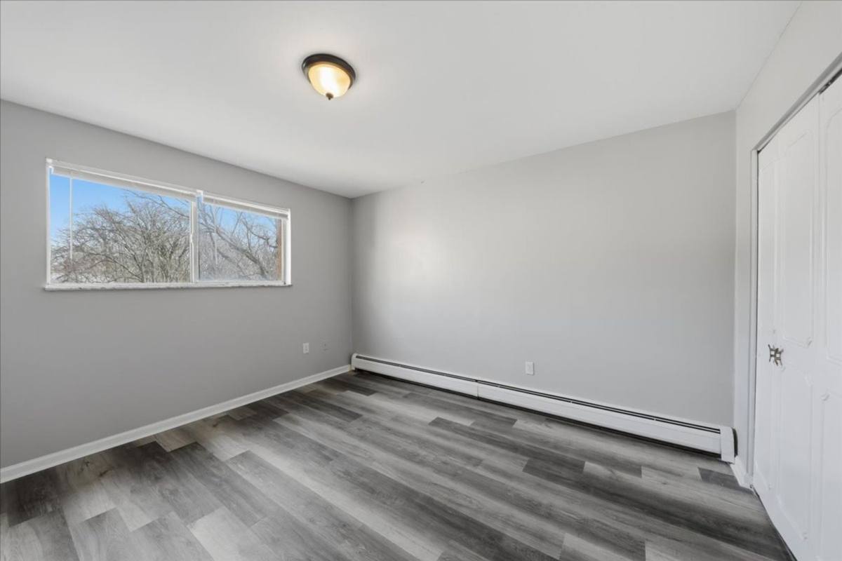 Apartment for rent at 4105 W 8th St, Cincinnati, OH 45205