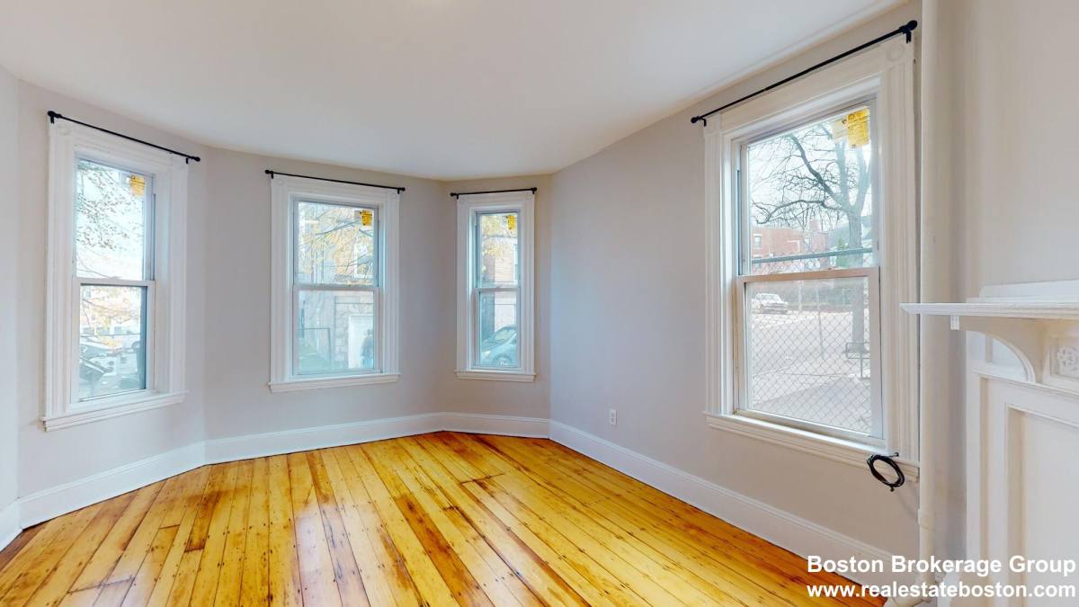 Apartment for rent at 9 Mount Pleasant Ave #1, Roxbury, MA 02119