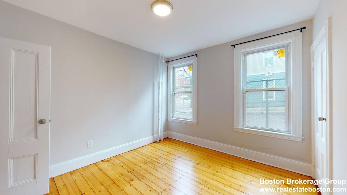 Apartment for rent at 9 Mount Pleasant Ave #1, Roxbury, MA 02119